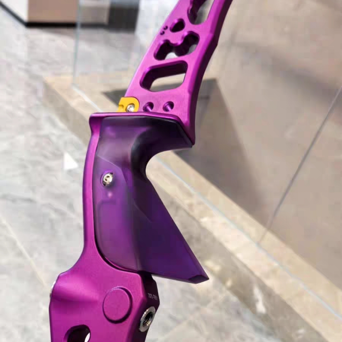 THXS ShootJ5 25" ILF Riser CNC Aluminum Tech-Wood Grip RH