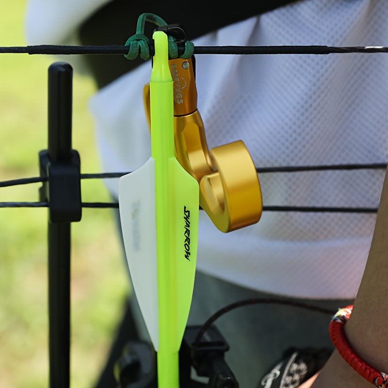 12pcs 30" Mixed Carbon Arrows with Rubber Vanes – 500 Spine