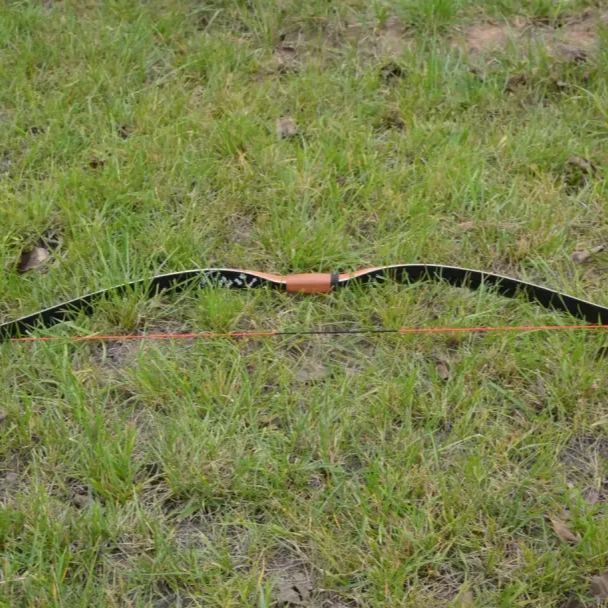 Classic Luoyun Traditional Bow – Durable Handmade Archery Bow