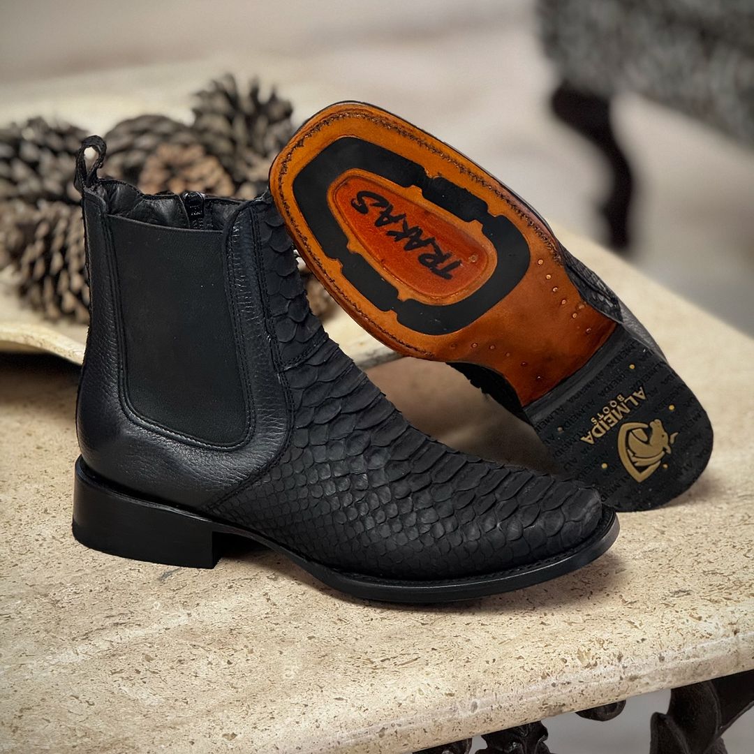 Trakas Booty In Original Python Leather Black And Zipper On One Side For Comfort, Only In Almeida Boots