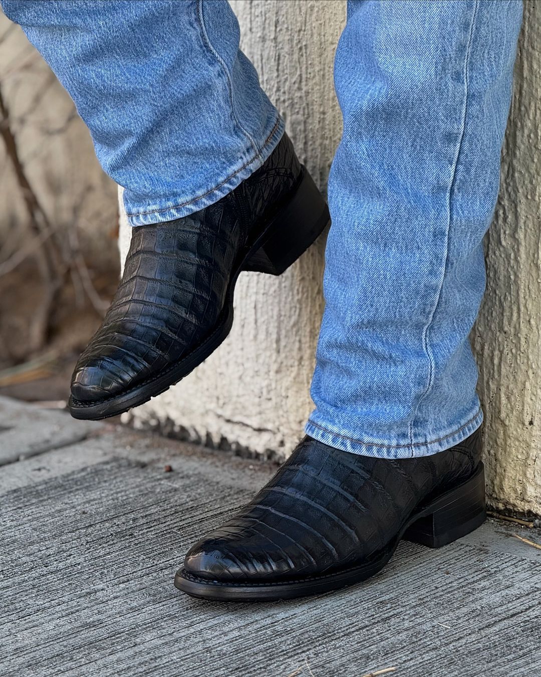 Lucchese Original American Alligator Leather