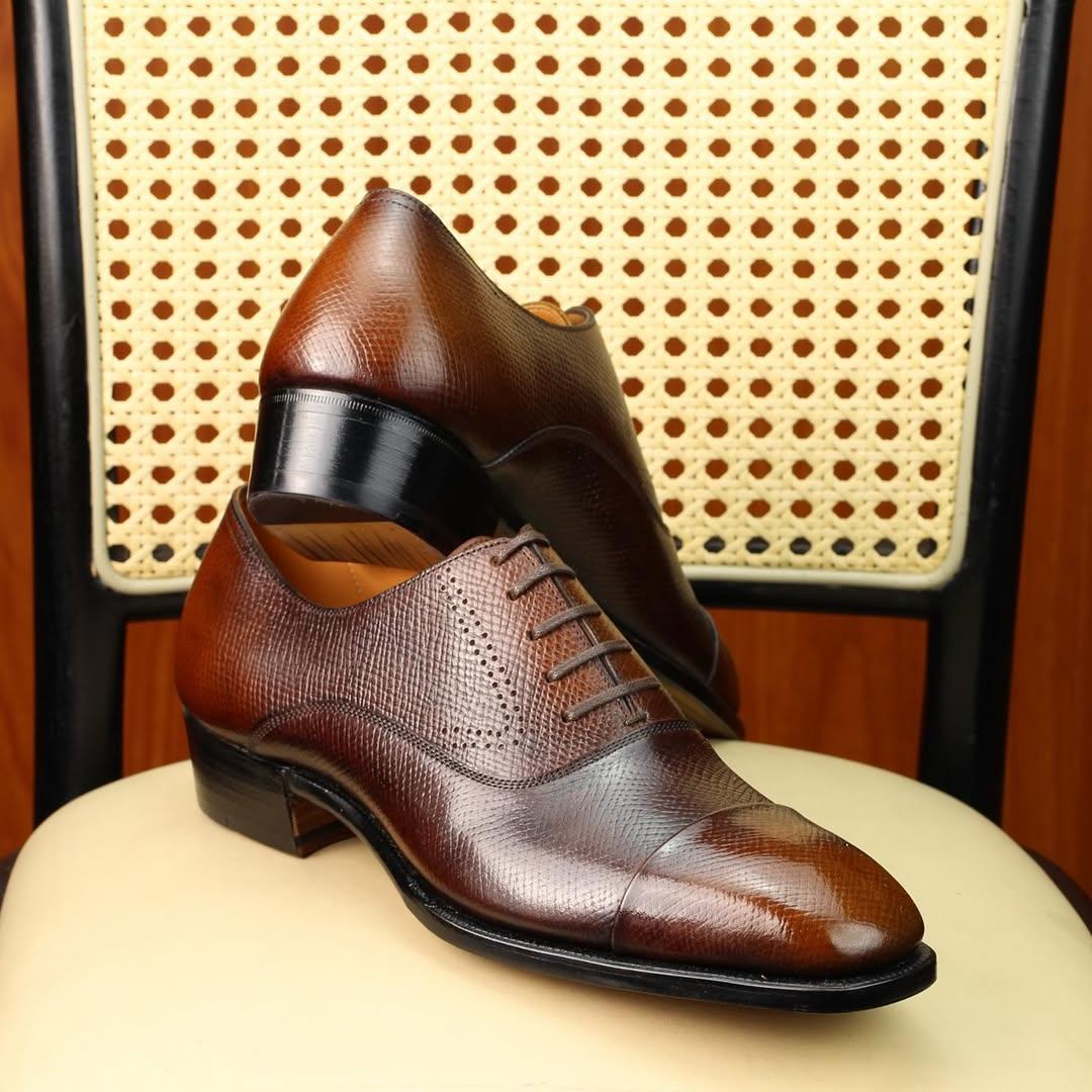 RTW Folded Captoe Oxford