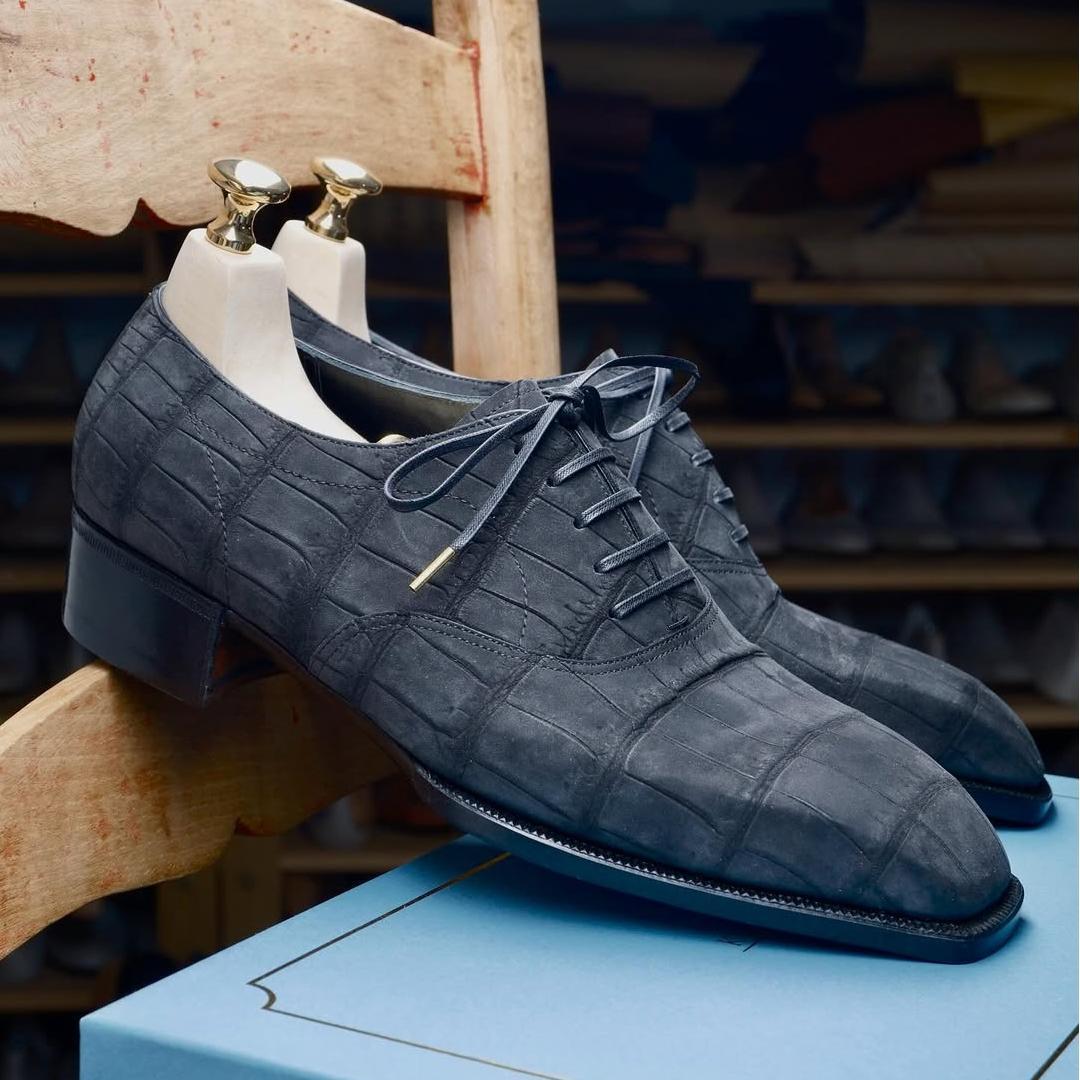 Chisel-toe Shape Plain Toe Oxford In Black Color Nubuck Crocodile Leather