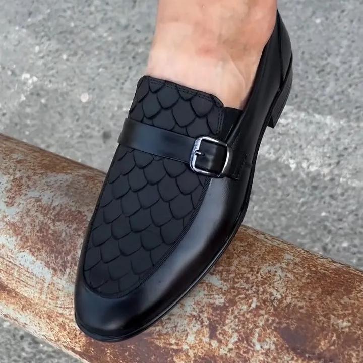 Casual Frosted Buckle Leather Shoes