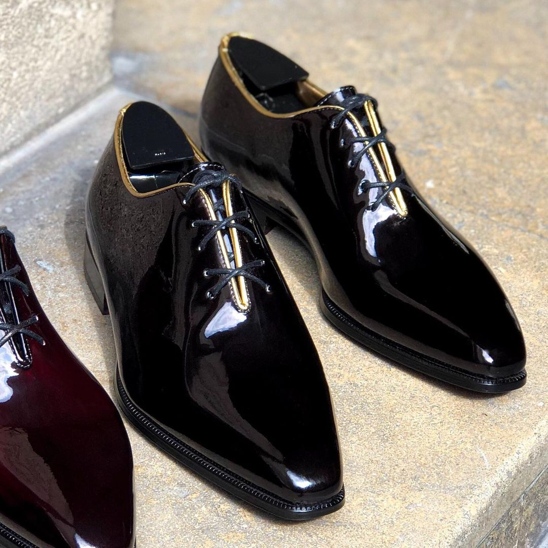 Weeding Wholecuts Black To Burgundy And Full Black With Gold Highlights-(Buy 2 Free Shipping✔️)