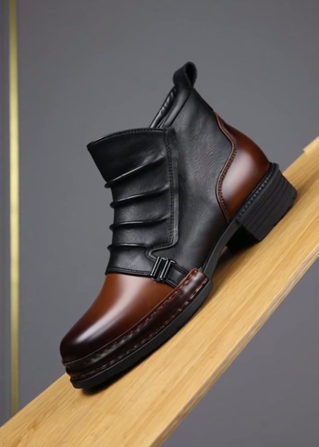 Men's British Retro Work Boots - Short Ankle Lace-Up with Zipper Closure