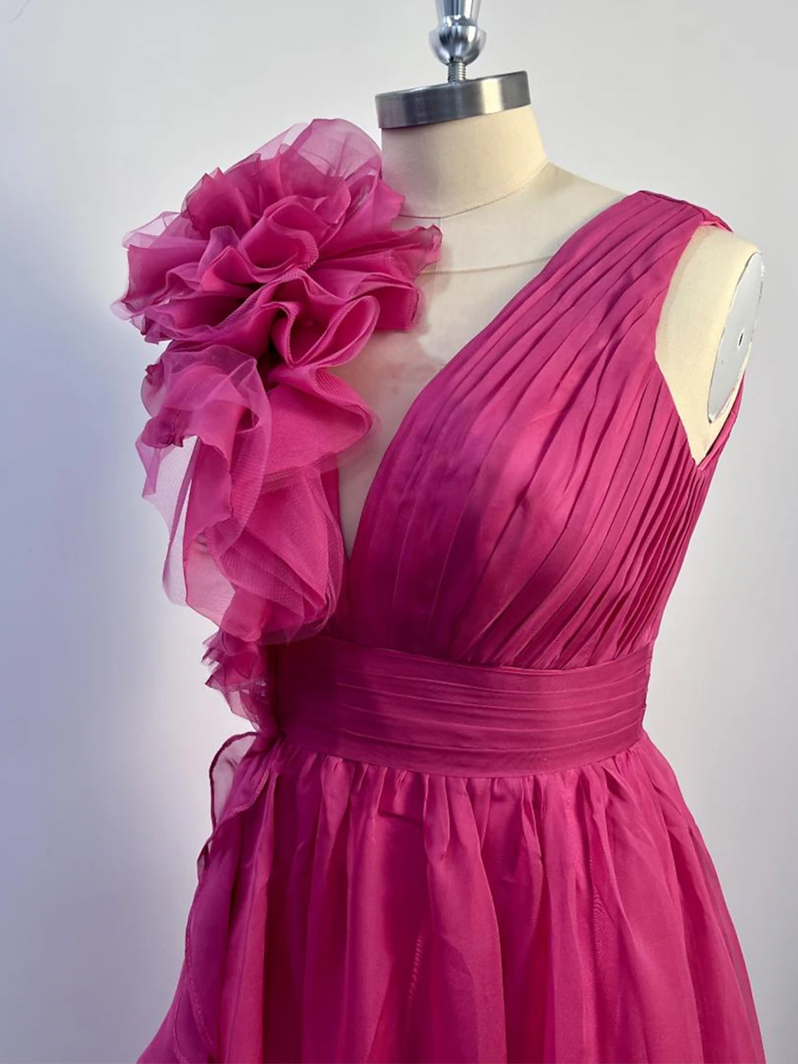 A-Line Evening Dress Formal Floor Length Sleeveless V Neck Prom Dress