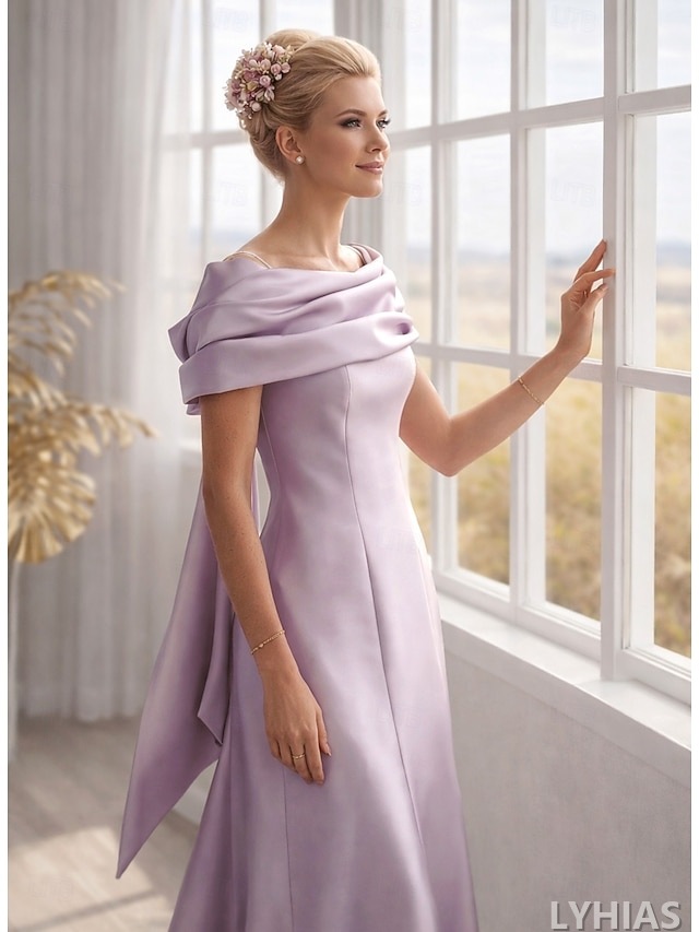 A-Line Mother of the Bride Dresses Floor Length Sleeveless Off Shoulder Satin Elegant