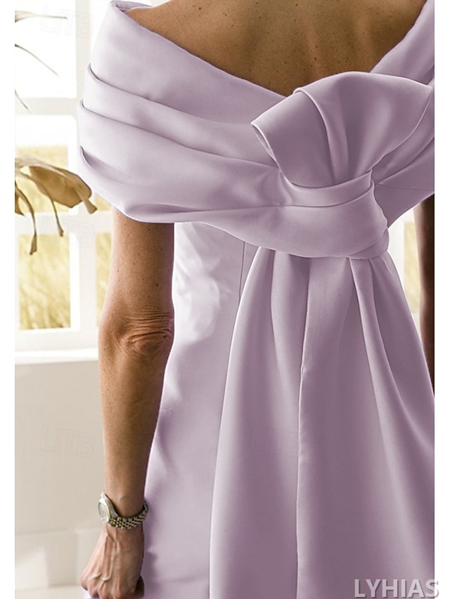 A-Line Mother of the Bride Dresses Floor Length Sleeveless Off Shoulder Satin Elegant