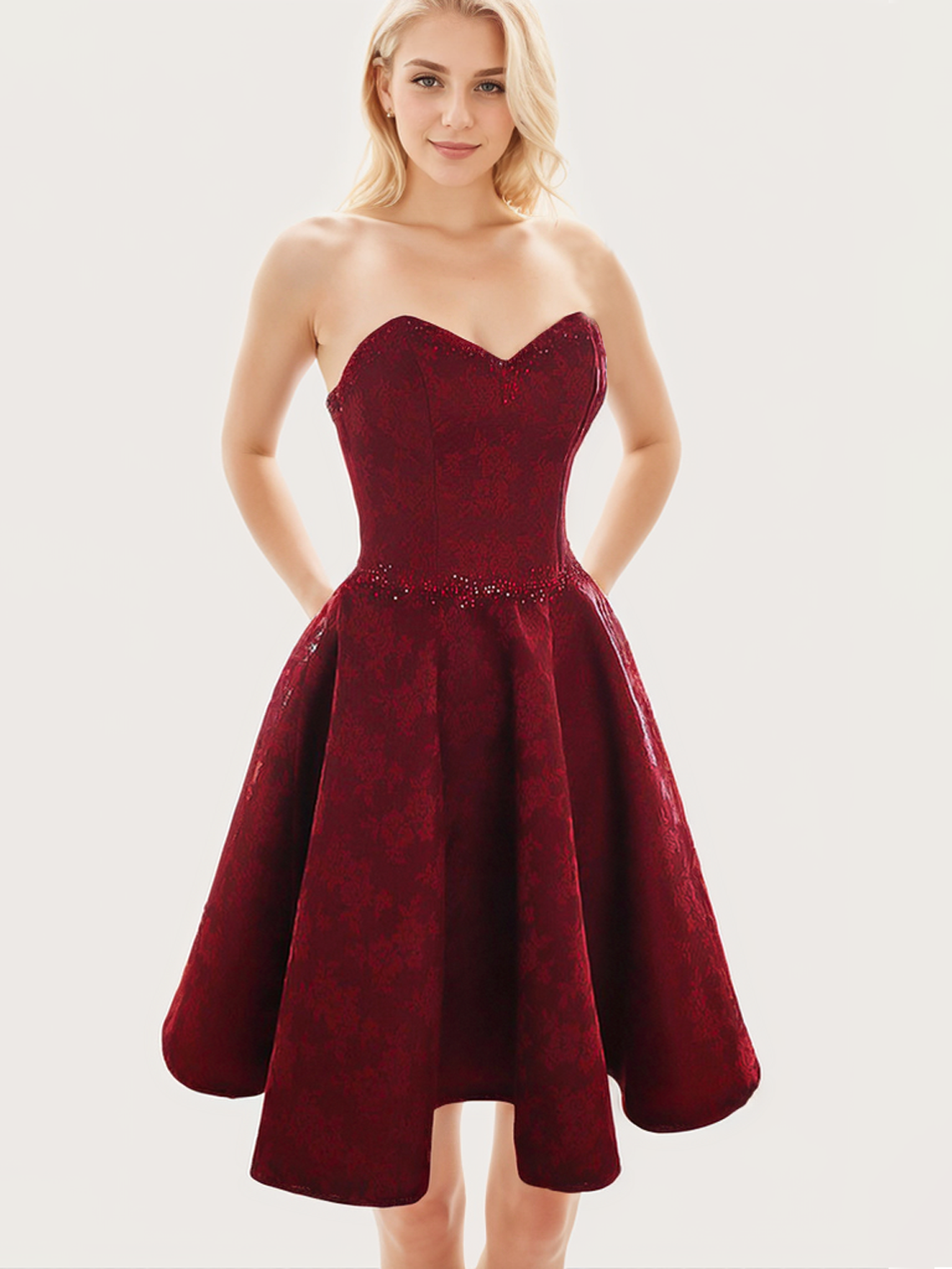 A-line Sweetheart Sleeveless Short/Mini Homecoming Dress With Beading