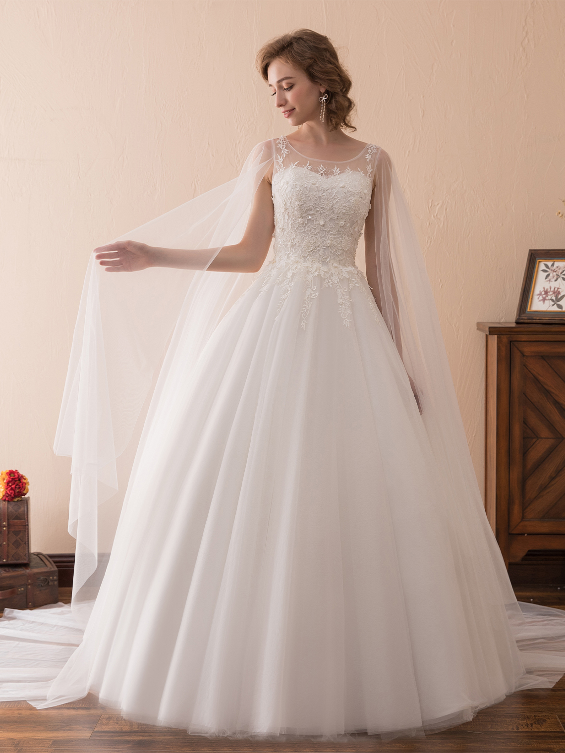 Ball Gown Elegant Formal Wedding Dresses Tulle with Sequin Appliques