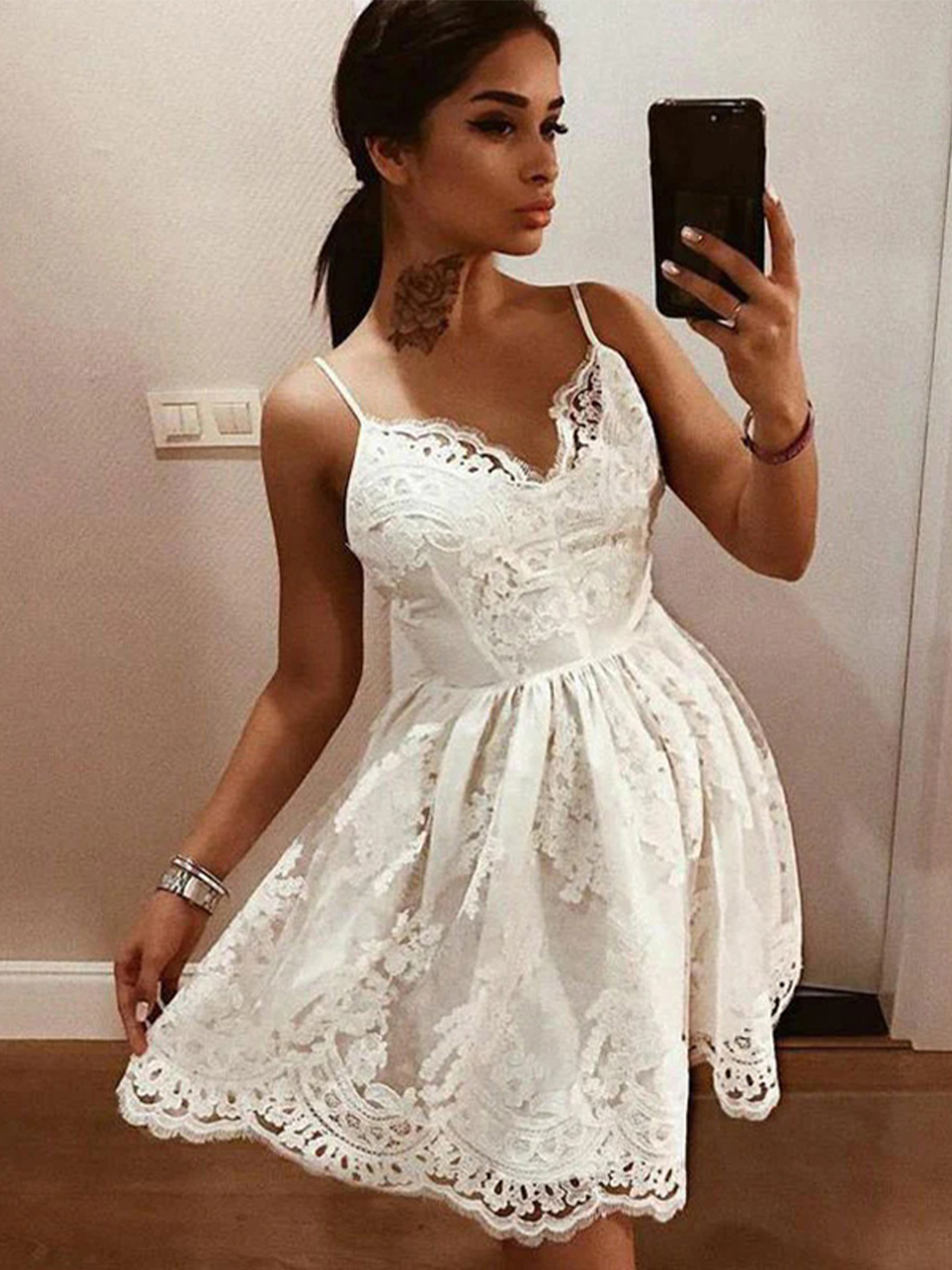 A-Line V-Neck Sleeveless Short/Mini Little White Homecoming Dresses