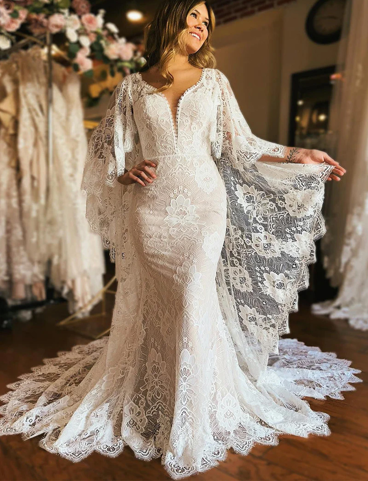 Mermaid Wedding Dress with Ivory Long Sleeve Cape Lace Appliques