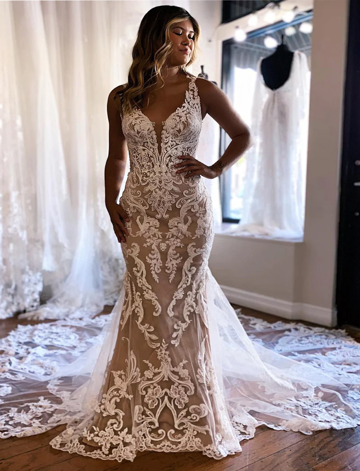 Champagne V-Neck Mermaid Long Lace Wedding Dress with Appliques