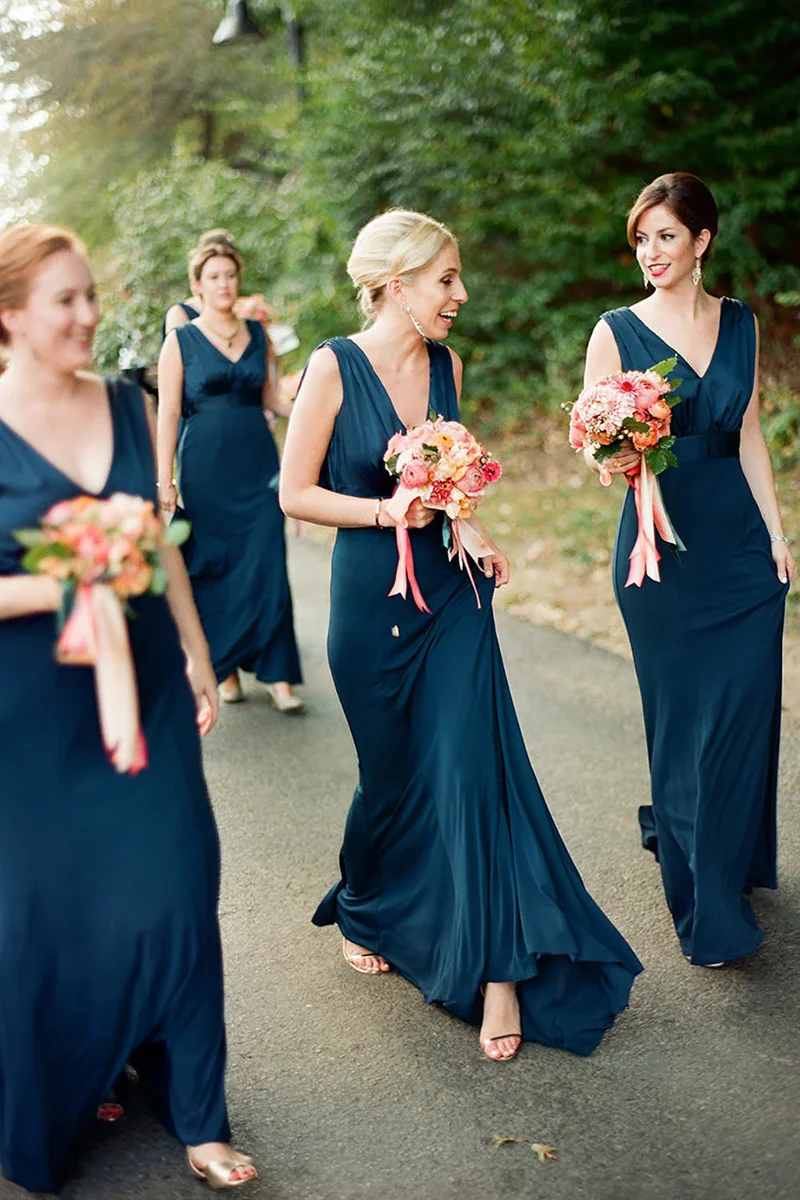 Navy Blue Mermaid V-Neck Long Bridesmaid Dress