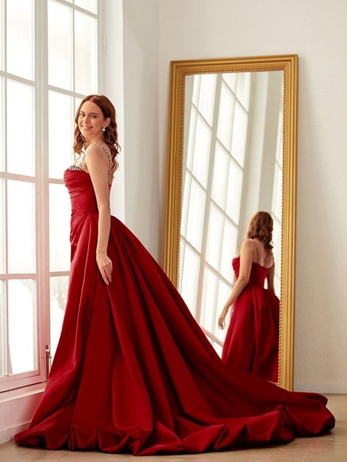 Sheath/Column Satin Ruched Spaghetti Straps Chapel Train Dresses