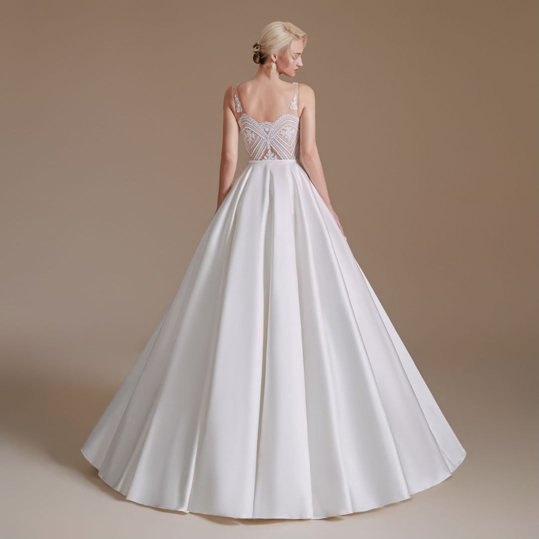 A-Line Elegant V-Neck Sleeveless Floor-Length Wedding Dresses 