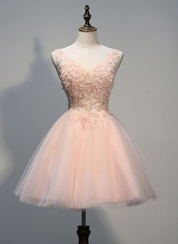 A-Line/Princess V-Neck Tulle Short/Mini Bridesmaid Dresses With Appliques Lace, image 1