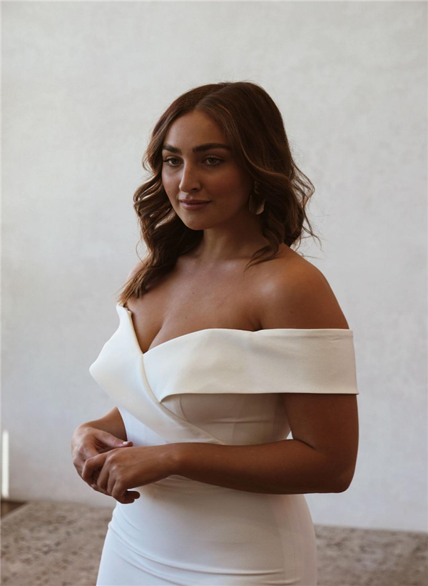 Trumpet/Mermaid Off-The-Shoulder Sleeveless Satin Sweep Train Wedding Dresses, product image 9