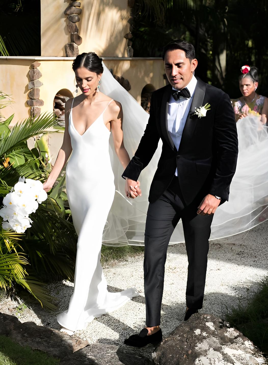 Sexy V-Neck Spaghetti Straps Silk Like Satin Wedding Dresses With Sweep Train, product image 2