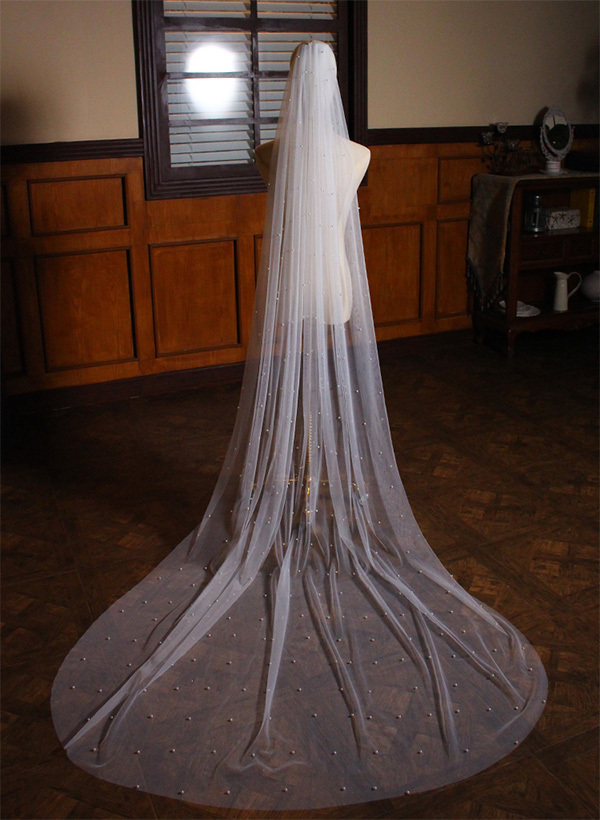 Tulle One-Tier Cathedral Bridal Veils With Faux Pearl