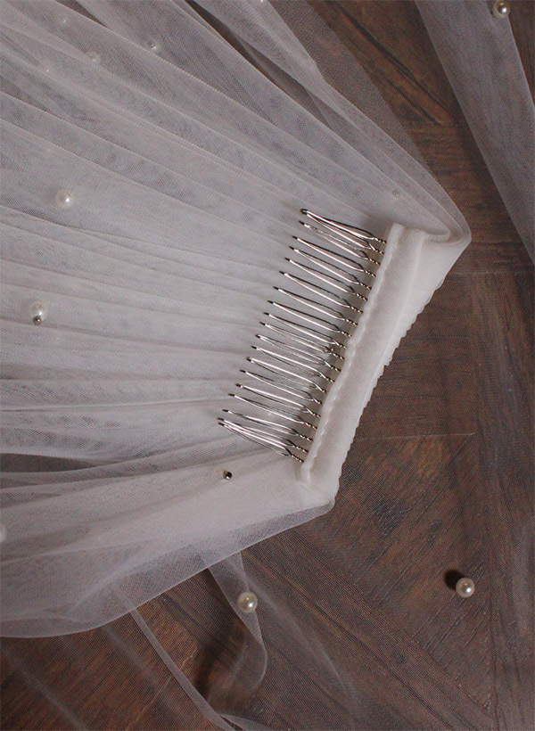 Tulle One-Tier Cathedral Bridal Veils With Faux Pearl
