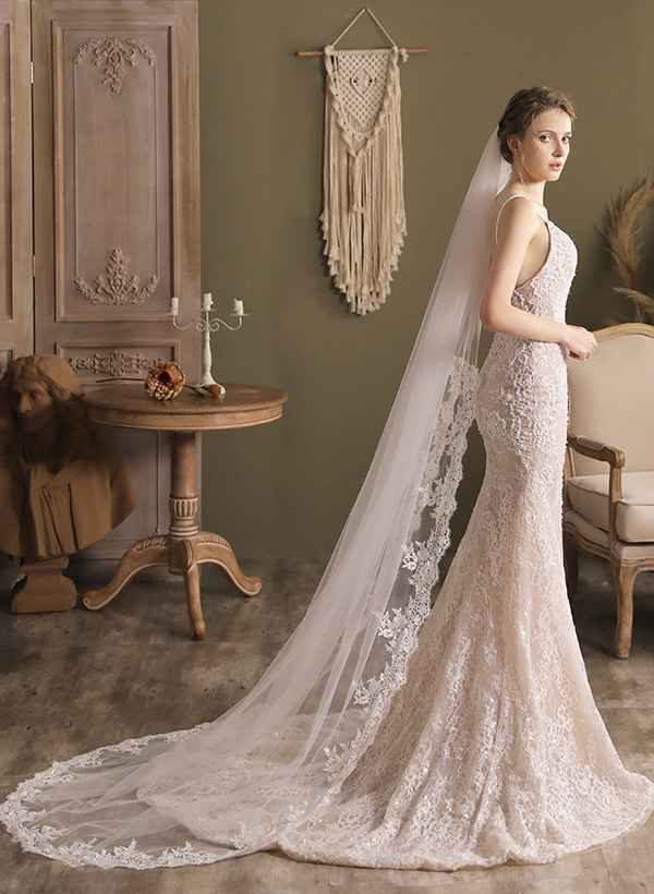 Lace Applique Edge One-Tier Chapel Bridal Veils