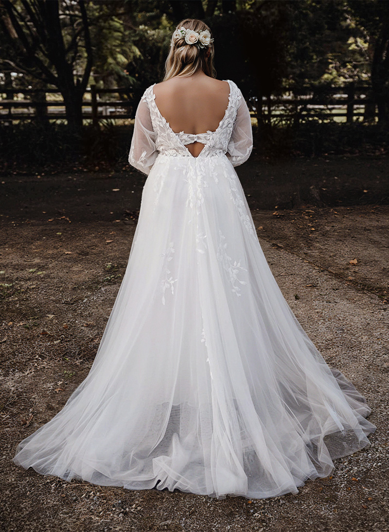Boho Plus Size A-Line Long Sleeves Lace Wedding Dresses With V-Neck Sweep Train, product image 2