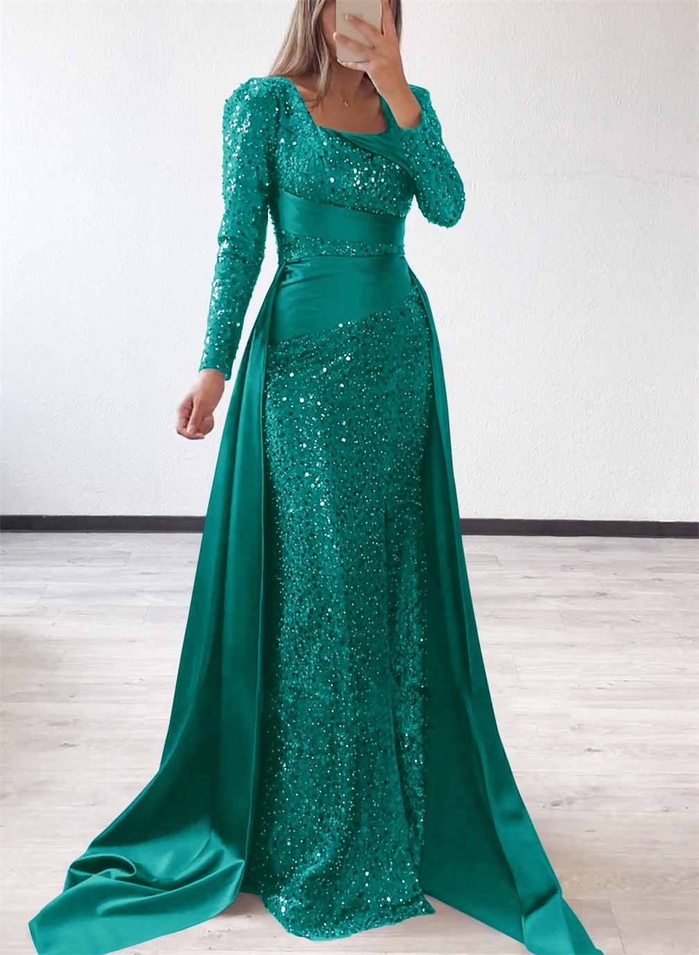 Square Neckline Long Sleeves Sequined Mother Of The Bride Dresses