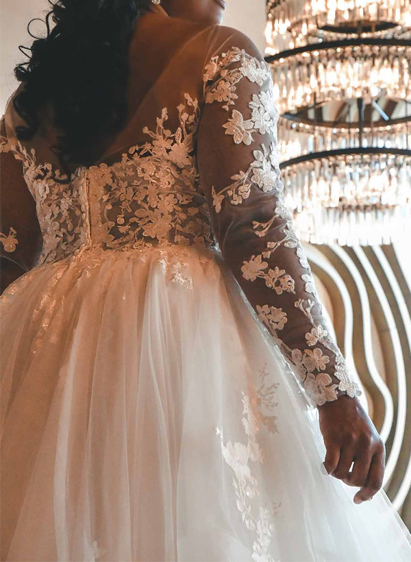 Plus Size A-Line V-Neck Long Sleeves Tulle Wedding Dresses With Ruffle/Lace, product image 4