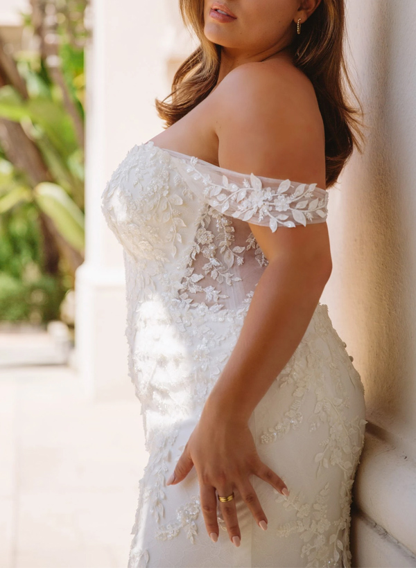 Plus Size Trumpet/Mermaid Off-The-Shoulder Court Train Lace Wedding Dresses