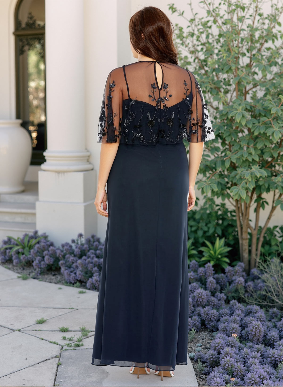 Plus Size Sheath/Column Scoop Neck Chiffon Mother Of The Bride Dresses With Lace, product image 2