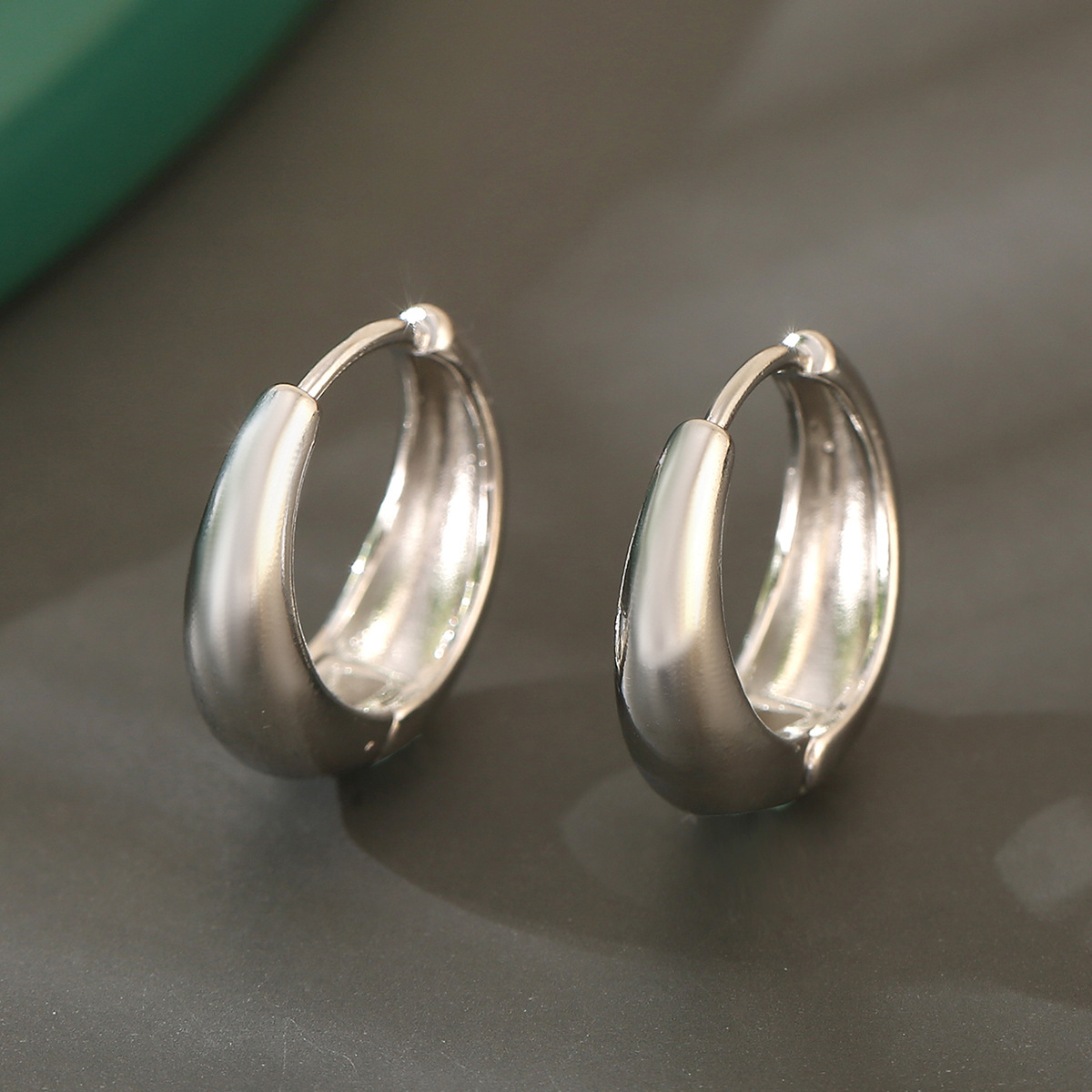 Vintage Oval Hoop Earrings