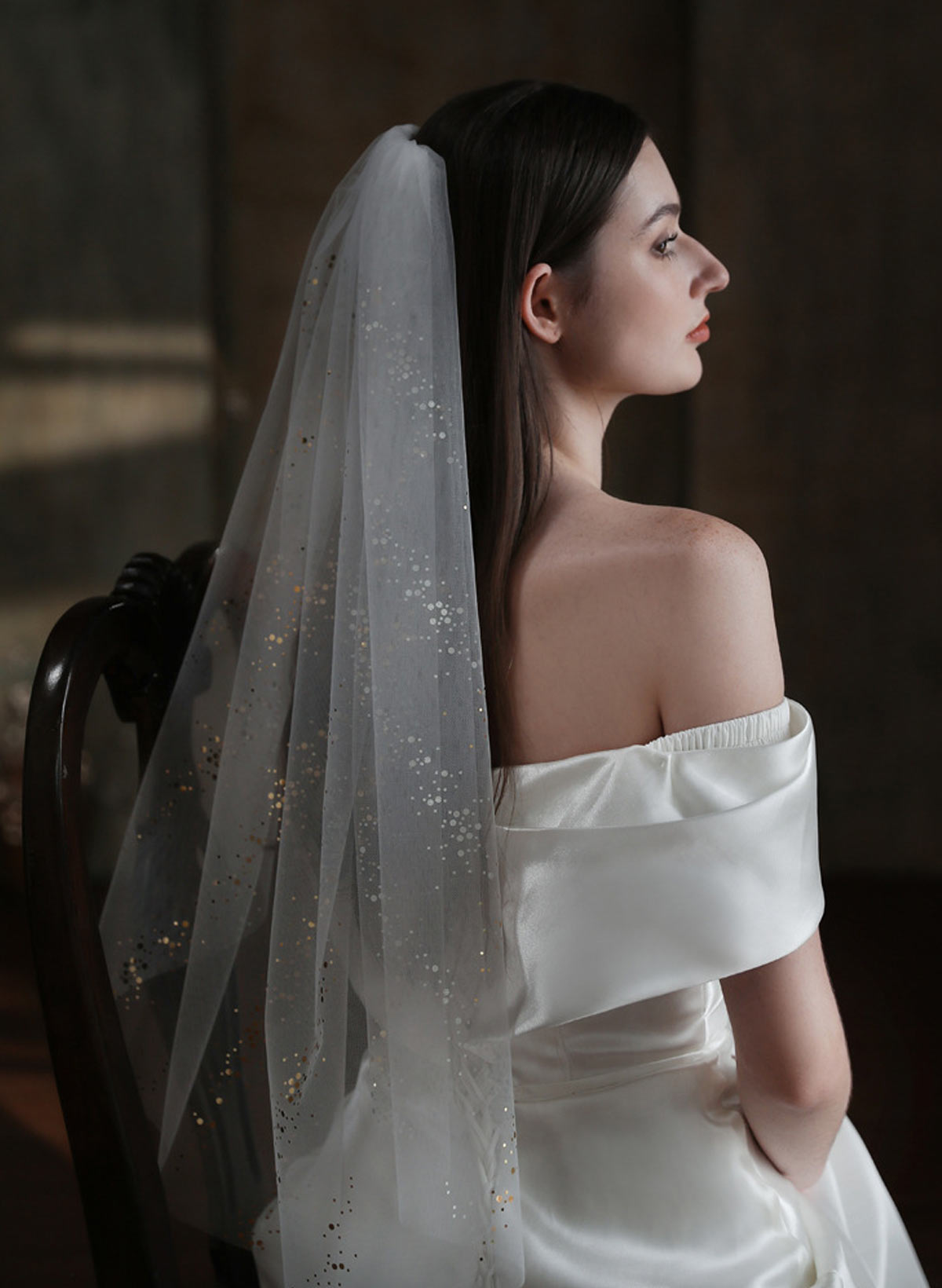 One-Tier Sequin Cut Edge Elbow Bridal Tulle Ivory Veils