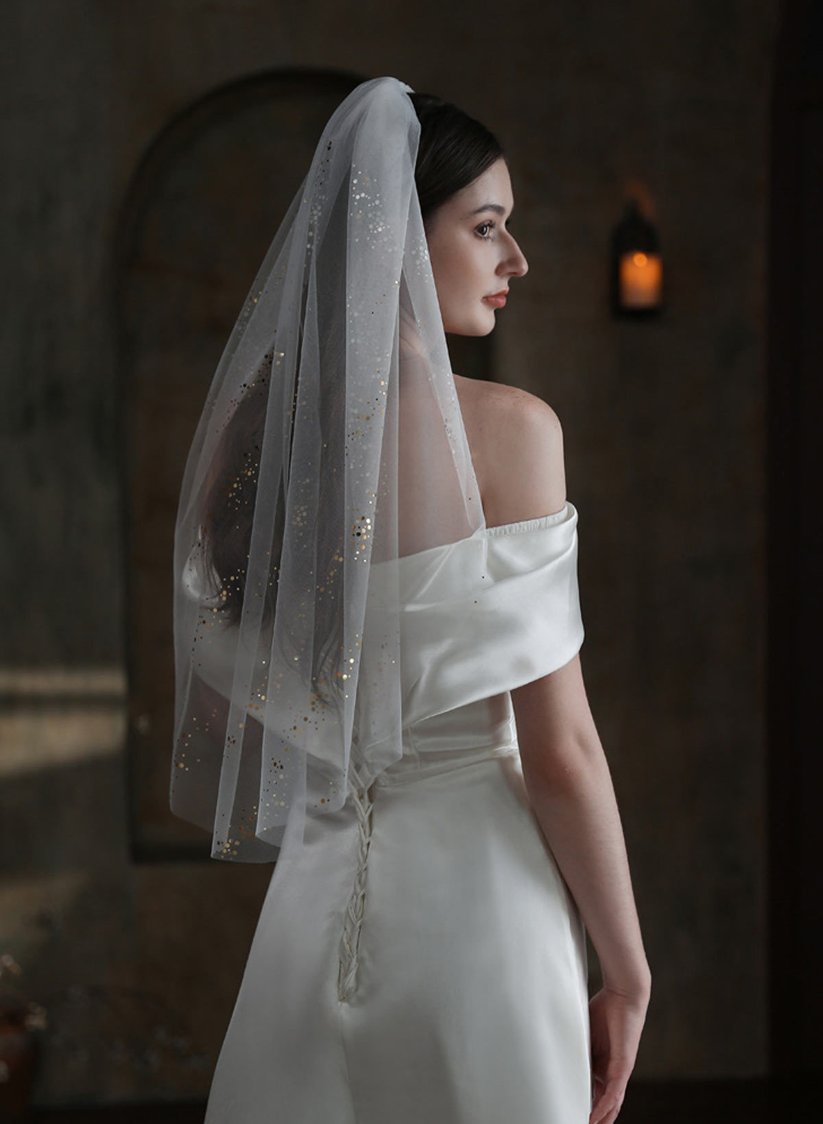 One-Tier Sequin Cut Edge Elbow Bridal Tulle Ivory Veils