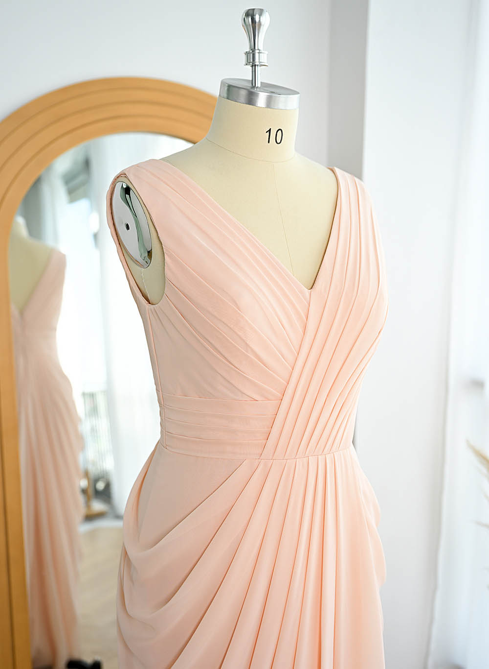 Sheath/Column V-Neck Sleeveless Floor-Length Chiffon Bridesmaid Dresses, product image 70