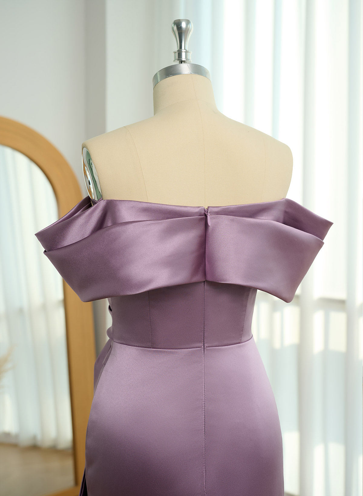Trumpet/Mermaid Off-The-Shoulder Sleeveless Sweep Train Satin Bridesmaid Dresses, product image 63