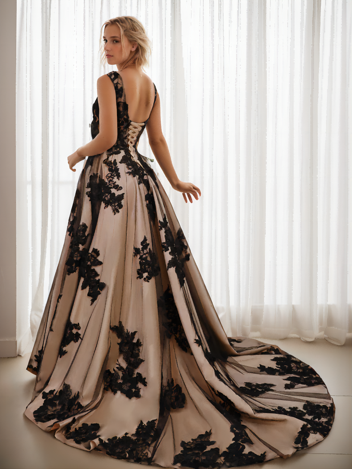 A-Line V-Neck Sleeveless Tulle Long Wedding Dresses With Appliques