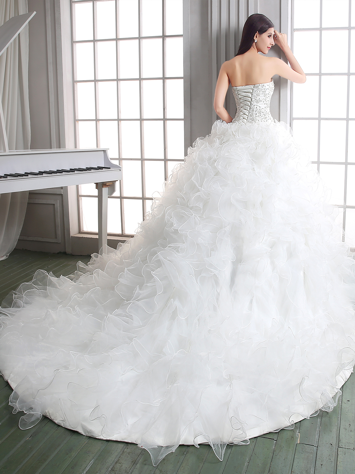 Ball Gown Luxury Tiered Formal Wedding Dress Tulle with Beading