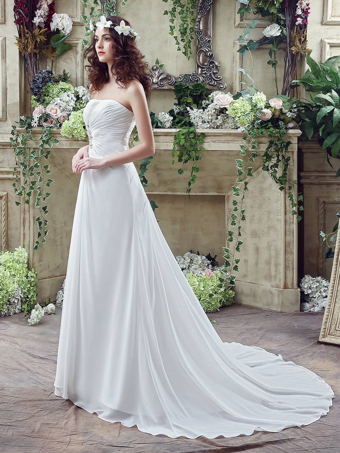 A-Line/Princess Sexy Wedding Dresses Chiffon Pleats with Beading