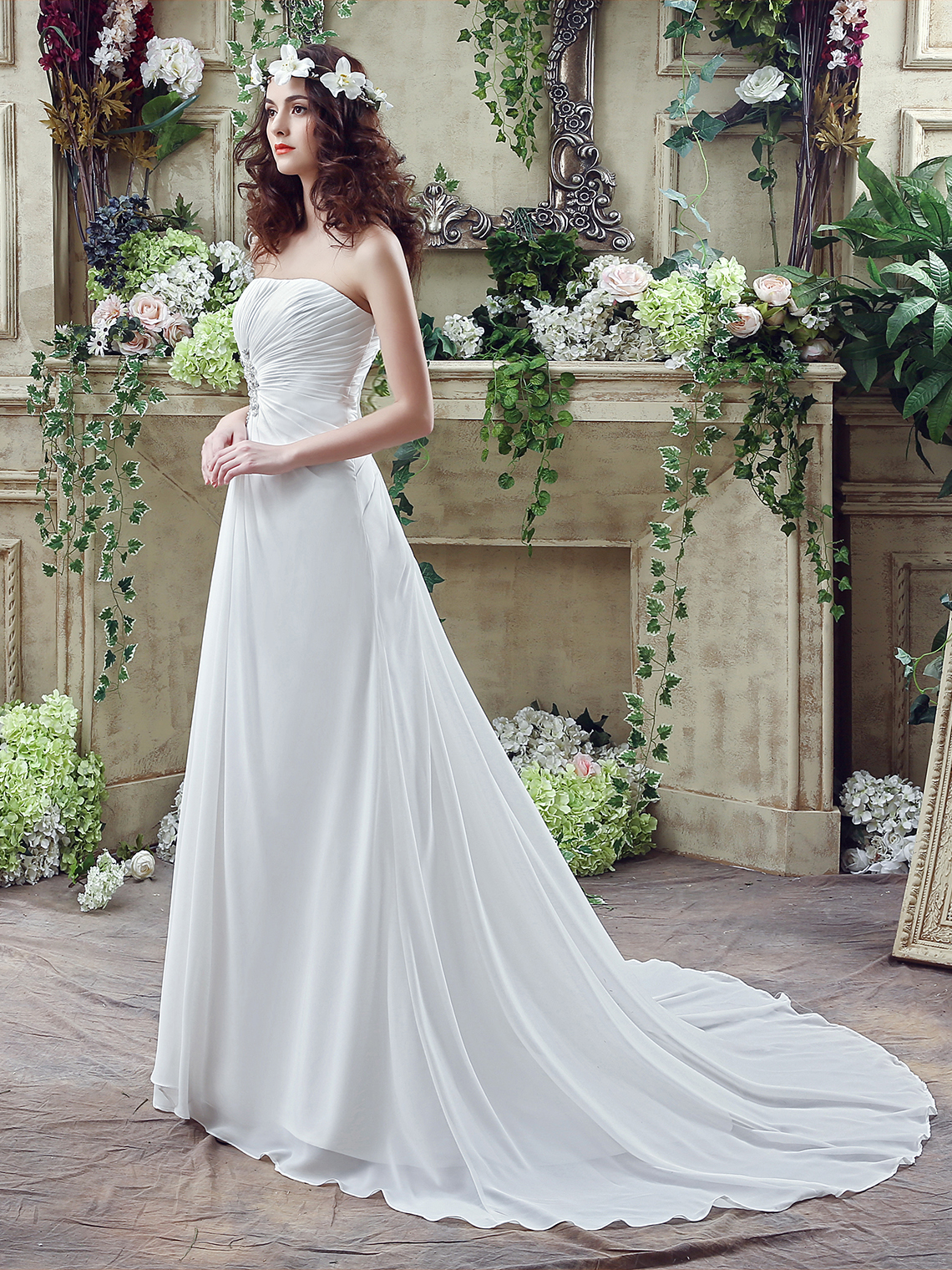 A-Line/Princess Sexy Wedding Dresses Chiffon Pleats with Beading
