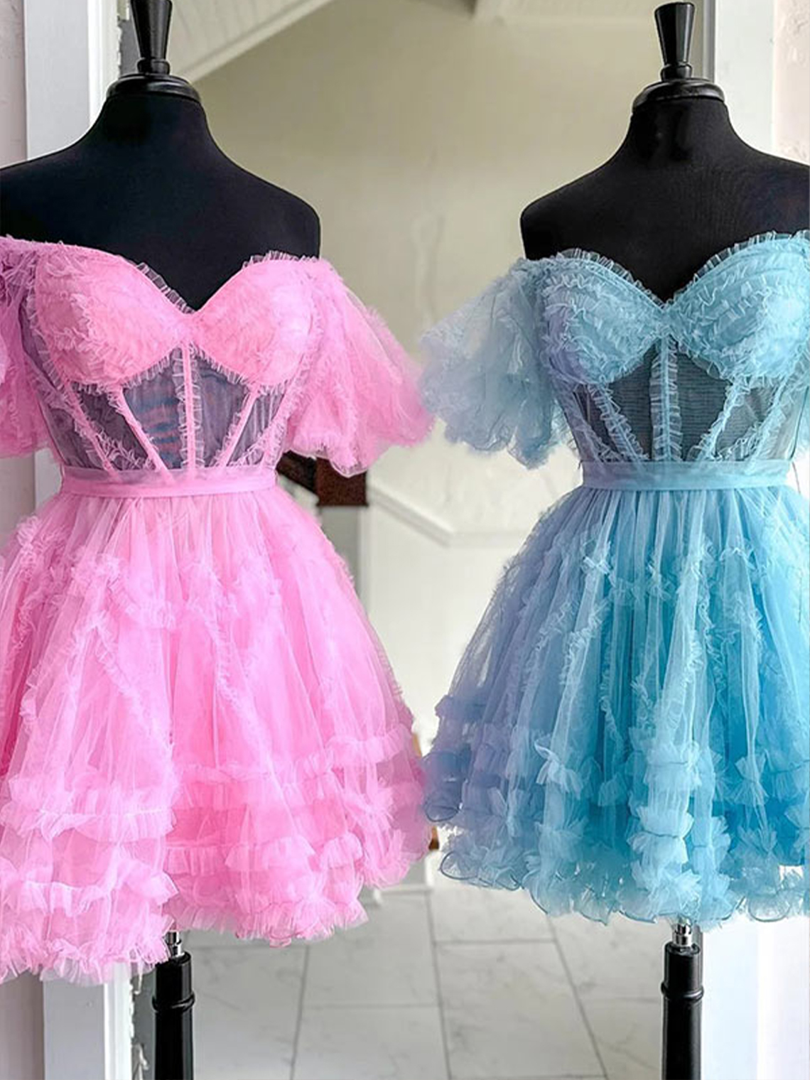 A-Line Sweetheart Short Sleeves Short/Mini Tulle Homecoming Dresses