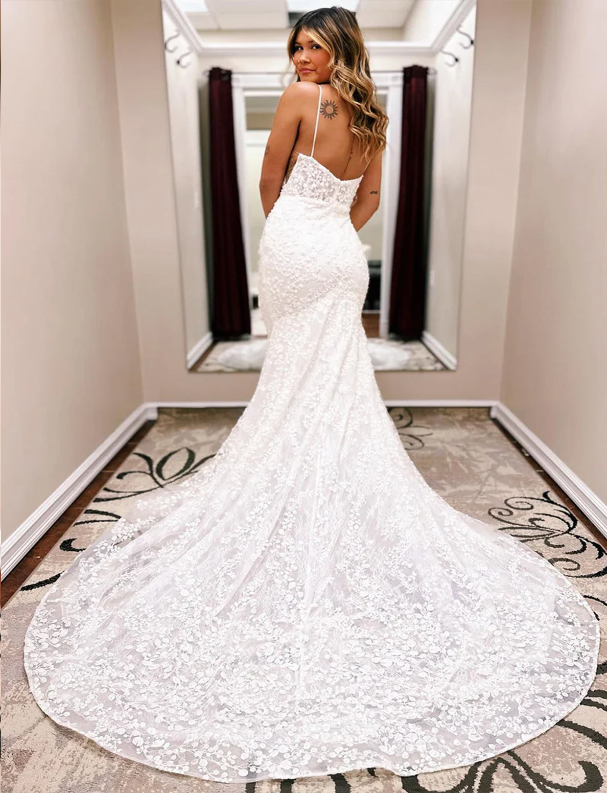  Mermaid Wedding Dress Ivory Spaghetti Straps Long Train Lace
