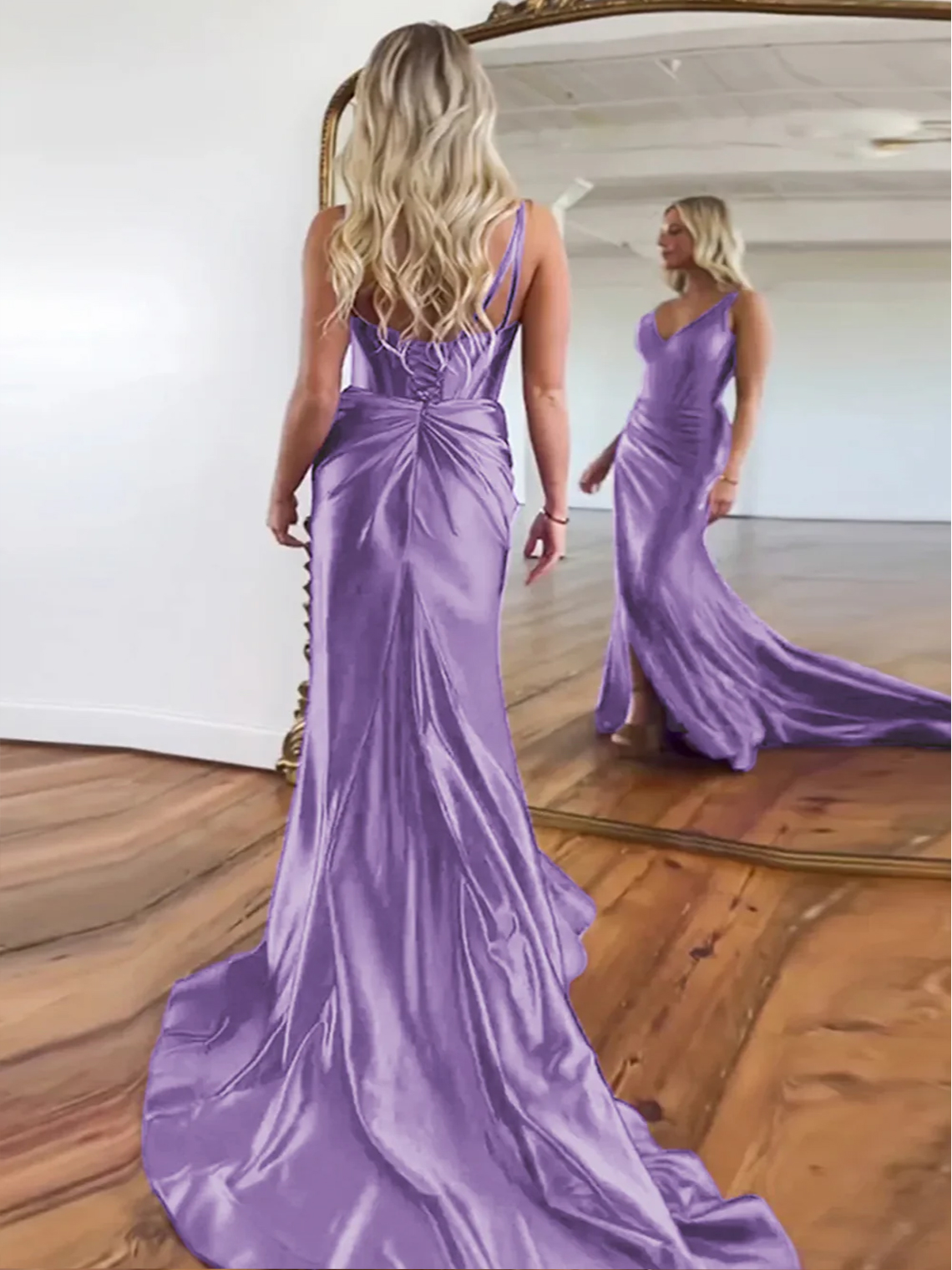 Mermaid Satin V-Neck Sweep/Brush Train Prom Dress With Split