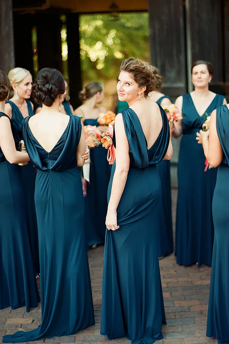 Navy Blue Mermaid V-Neck Long Bridesmaid Dress
