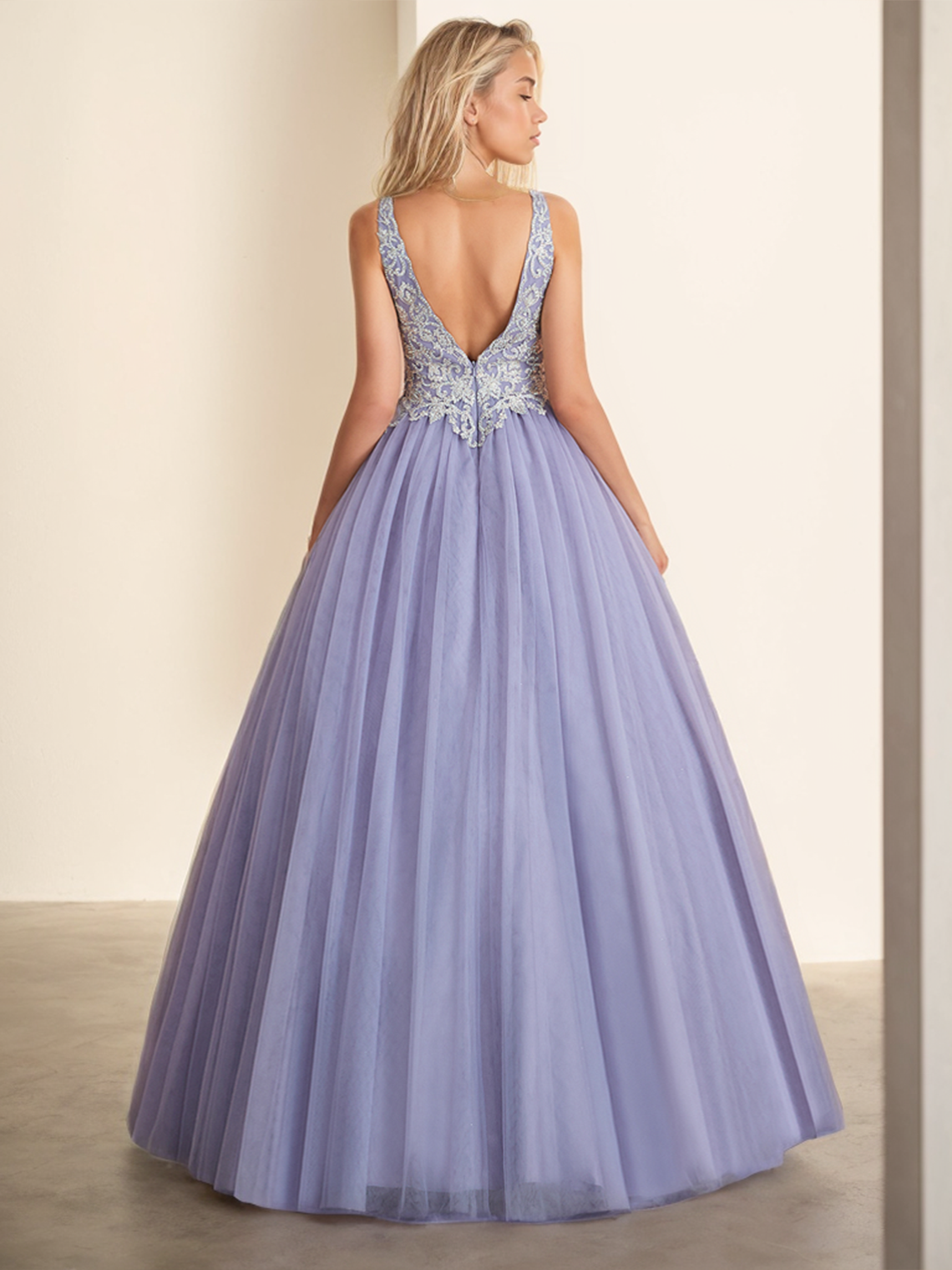 Ball Gown Evening Quinceanera Dress Prom Dres V Neck Tulle Beading