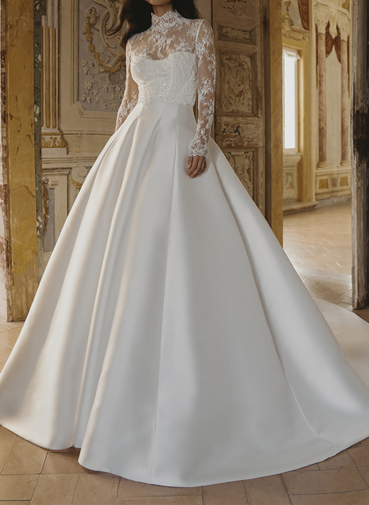 Ball Gown Strapless Illusion Neck Lace Satin Wedding Dresses with Detachable Sleeves in White, US2