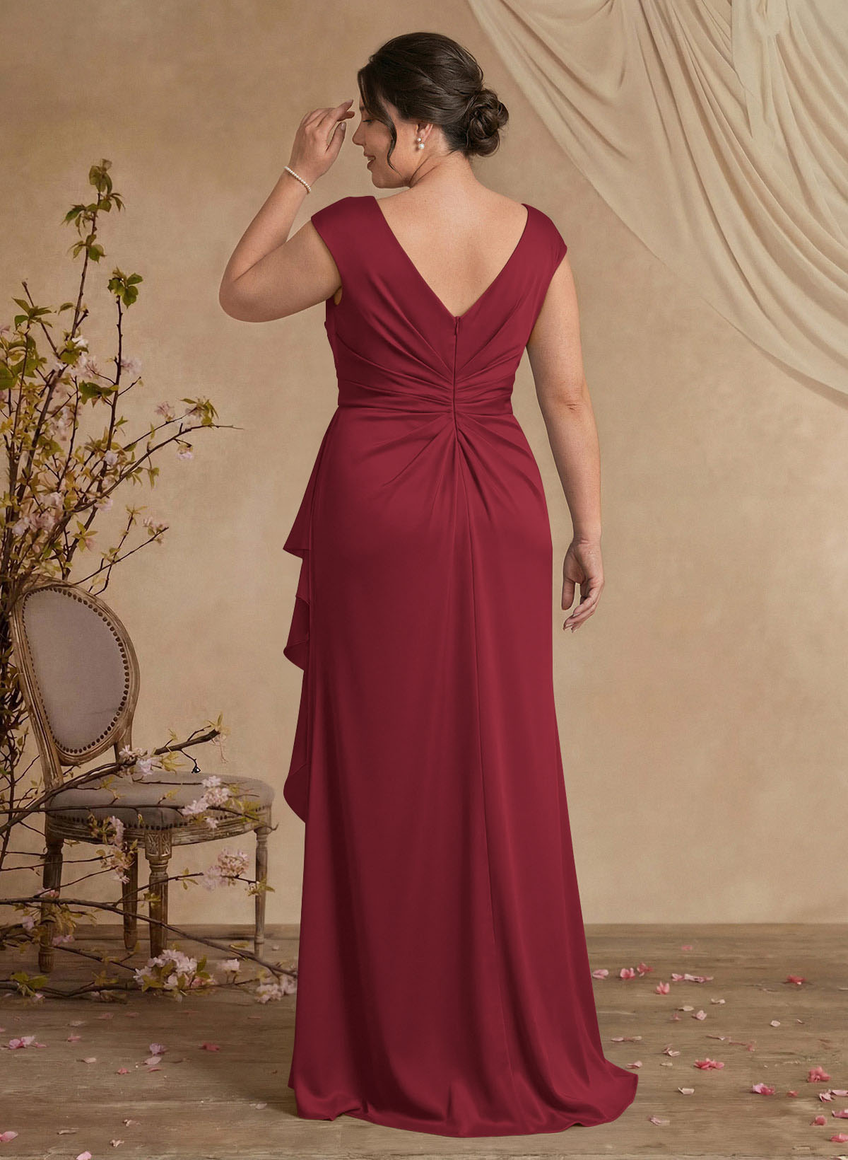 Sheath/Column Scoop Neck Sweep Train Crepe Satin Mother Of The Bride Dresses