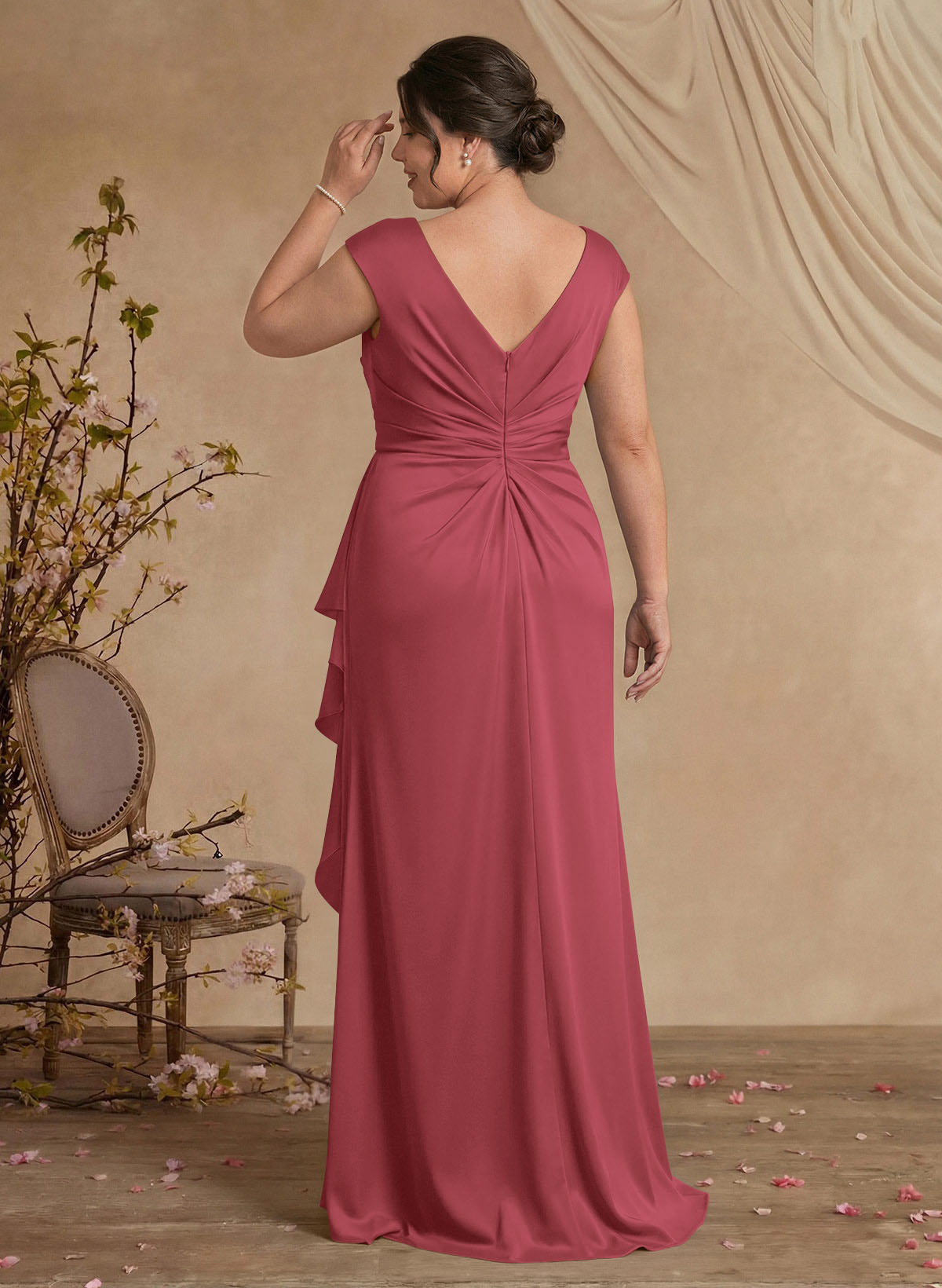 Sheath/Column Scoop Neck Sweep Train Crepe Satin Mother Of The Bride Dresses