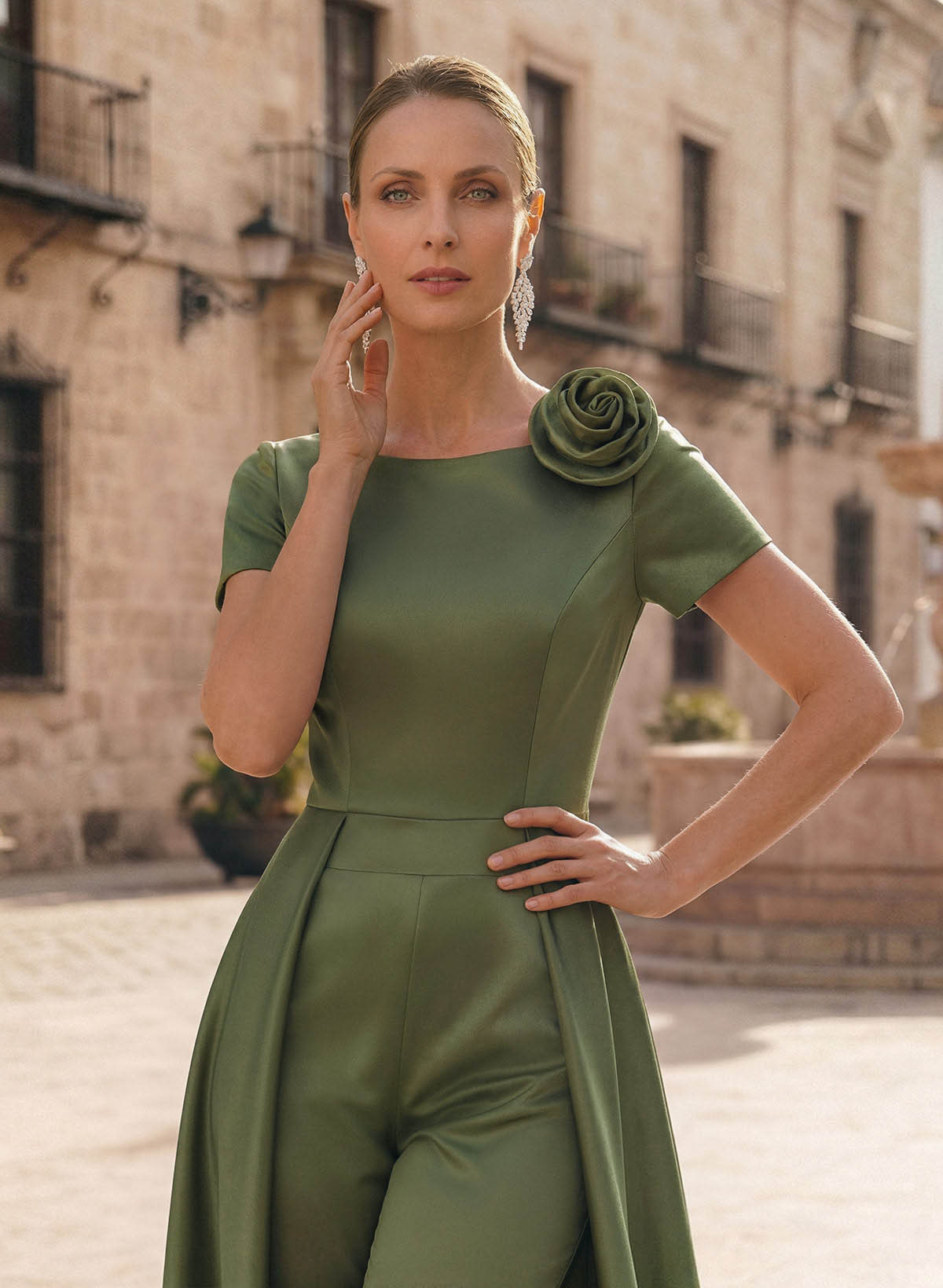 Pantsuit Scoop Neck Short Sleeves Ankle-Length Satin Mother Of The Bride Dresses